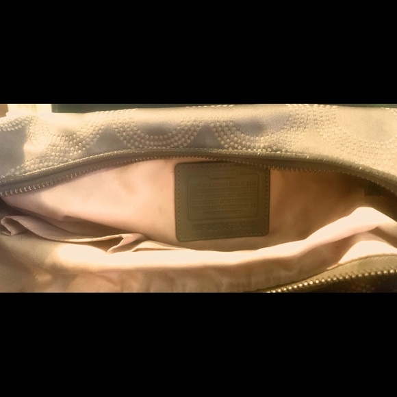 Coach Ashley Signature Purse, comes with extra strap and coin purse. - Picture 4 of 4